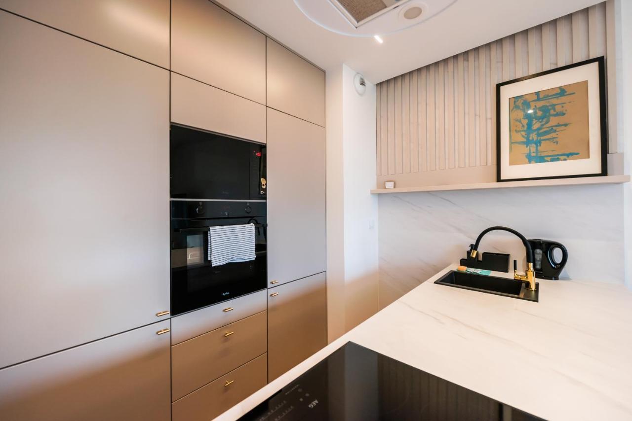 Wola Marble Apartment วอร์ซอ ภายนอก รูปภาพ